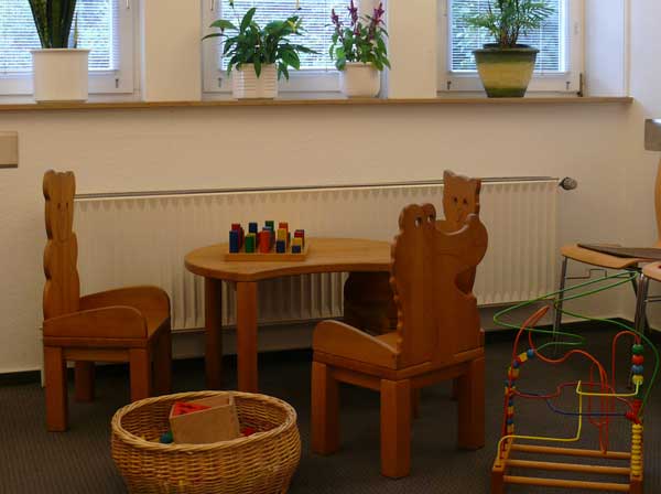 Unser Kinderspieltisch im Wartezimmer